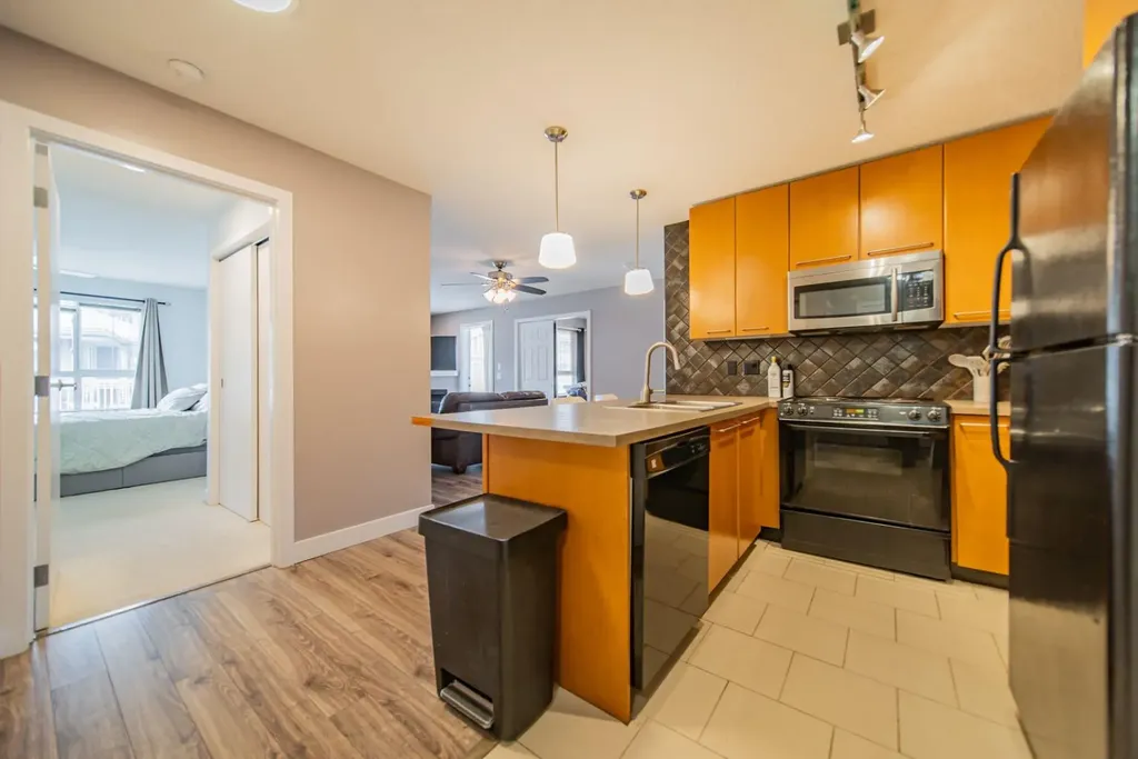 35 Richard Court SW Calgary AB T3E 7M7