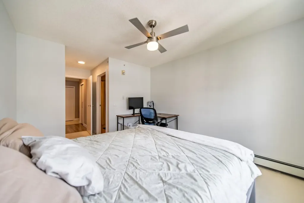 35 Richard Court SW Calgary AB T3E 7M7