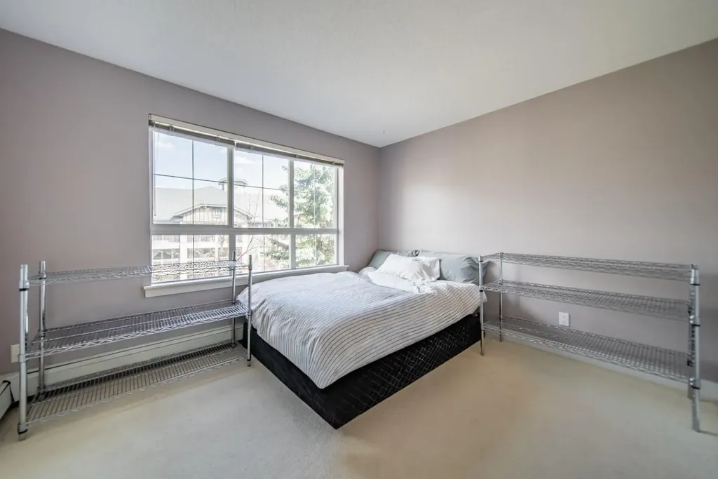 35 Richard Court SW Calgary AB T3E 7M7