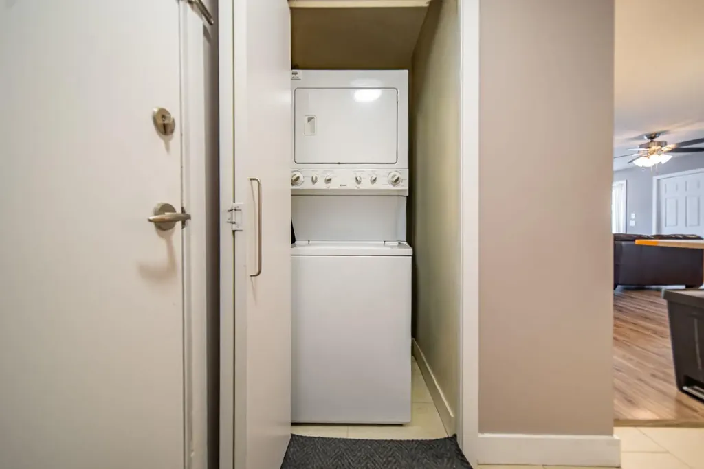 35 Richard Court SW Calgary AB T3E 7M7