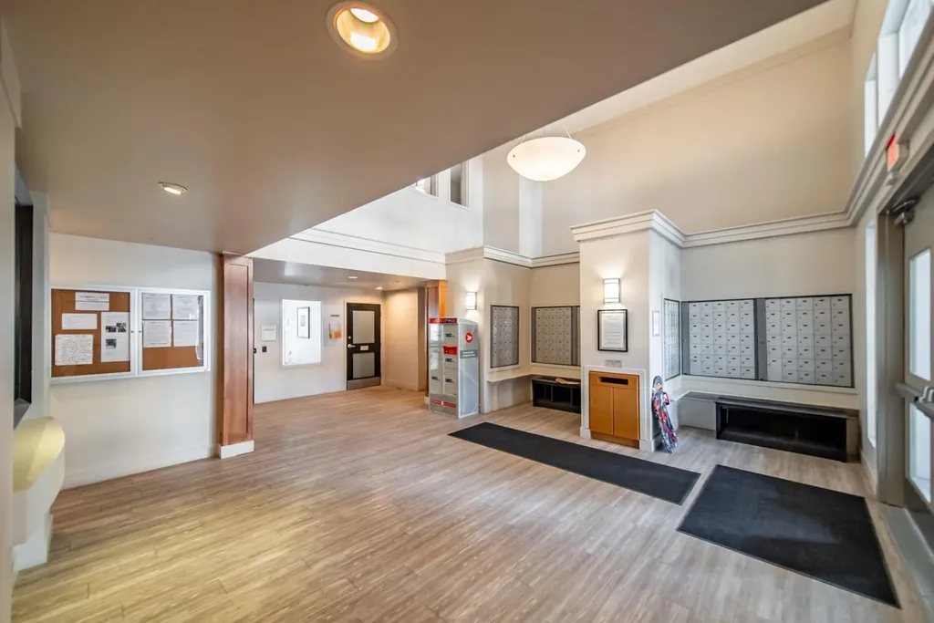 35 Richard Court SW Calgary AB T3E 7M7