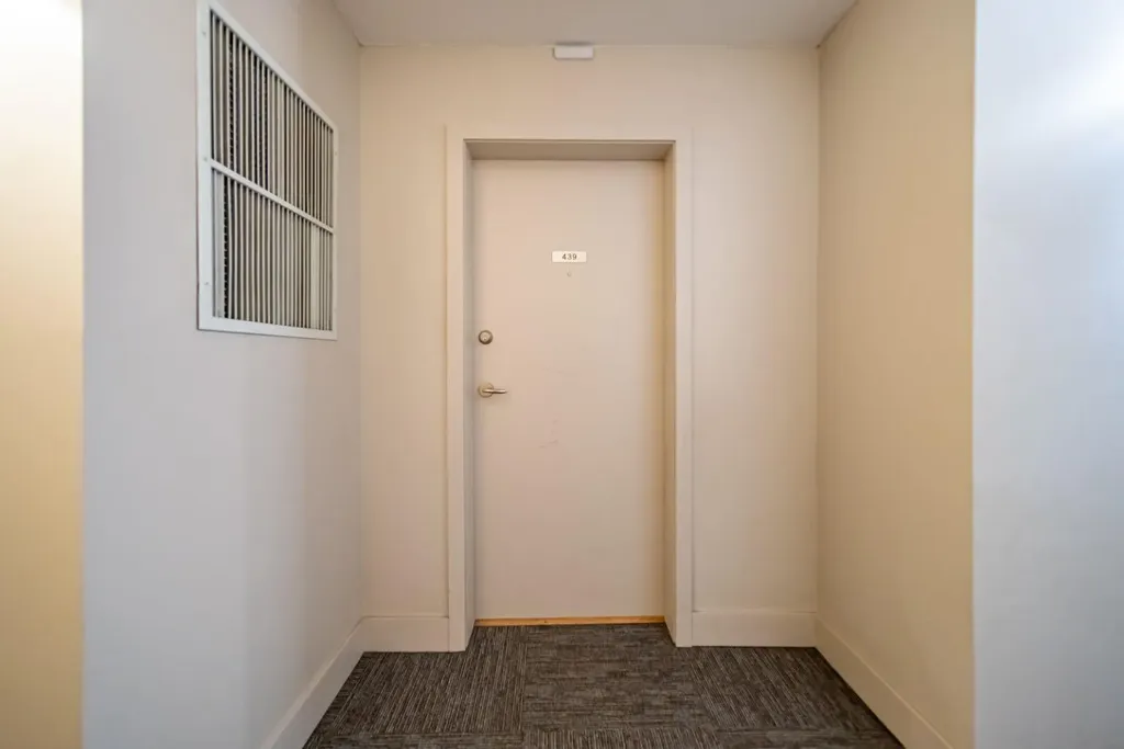 35 Richard Court SW Calgary AB T3E 7M7