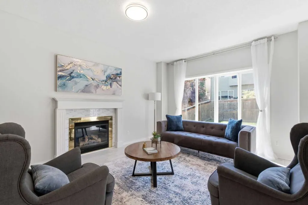 124 Kincora Glen Road NW Calgary AB T3R 0C6