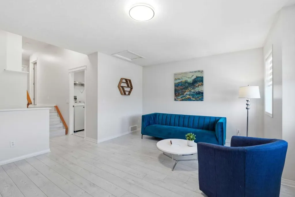 124 Kincora Glen Road NW Calgary AB T3R 0C6