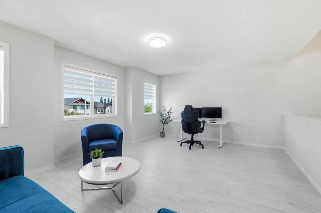 124 Kincora Glen Road NW Calgary AB T3R 0C6