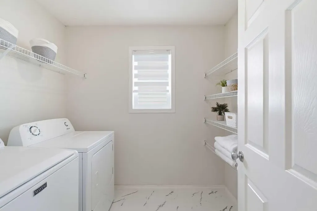 124 Kincora Glen Road NW Calgary AB T3R 0C6