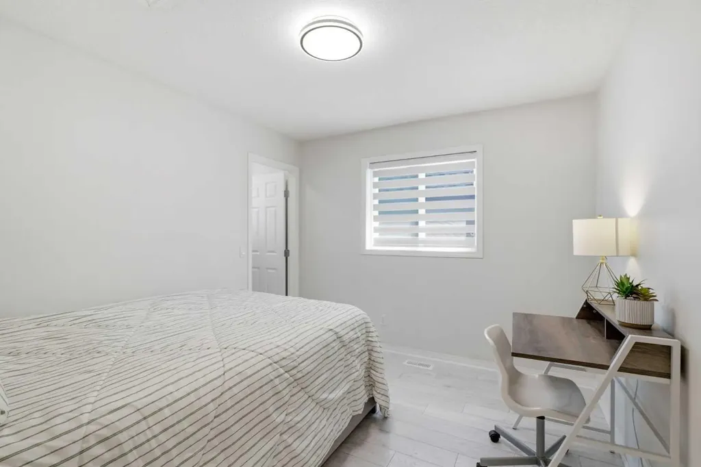 124 Kincora Glen Road NW Calgary AB T3R 0C6