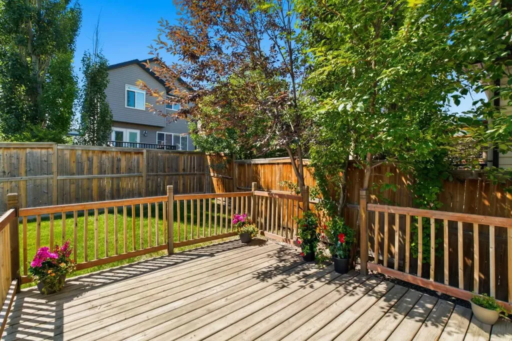 124 Kincora Glen Road NW Calgary AB T3R 0C6