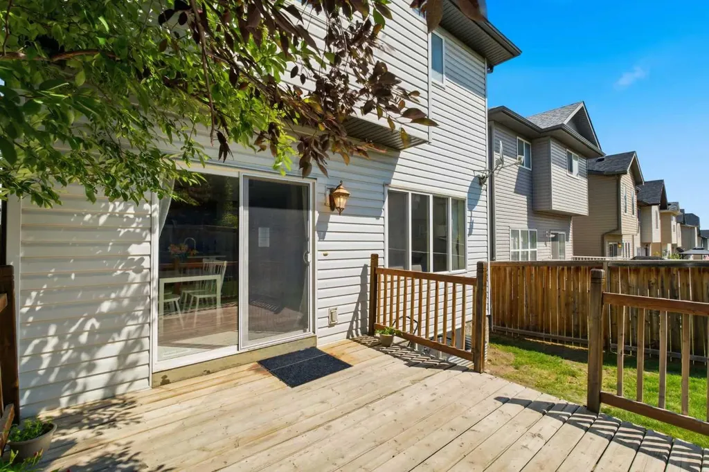 124 Kincora Glen Road NW Calgary AB T3R 0C6