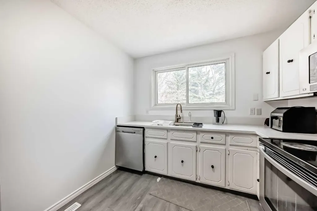 365 Whitlock Way NE Calgary AB T1Y 5C9