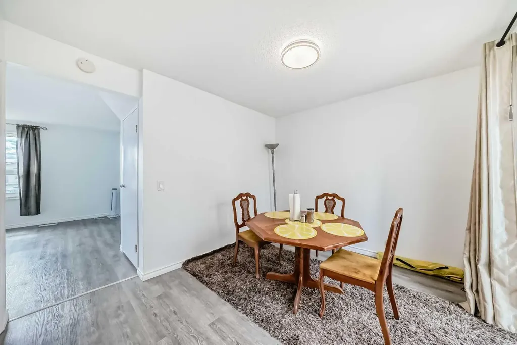 365 Whitlock Way NE Calgary AB T1Y 5C9