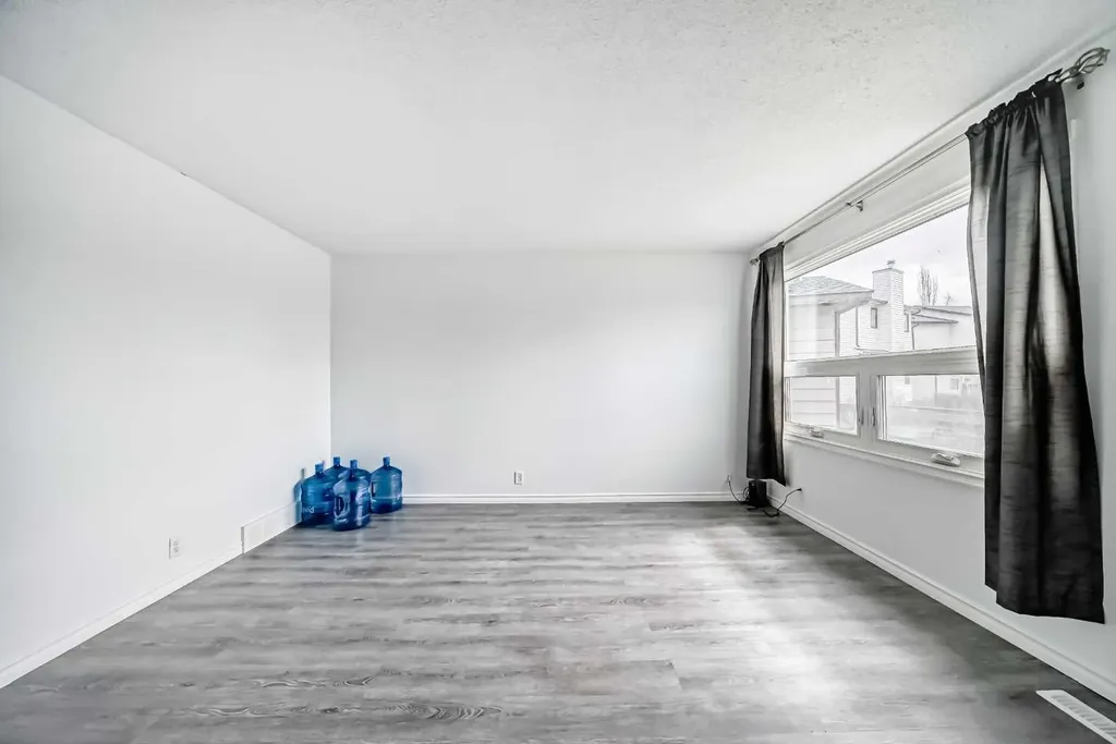 365 Whitlock Way NE Calgary AB T1Y 5C9