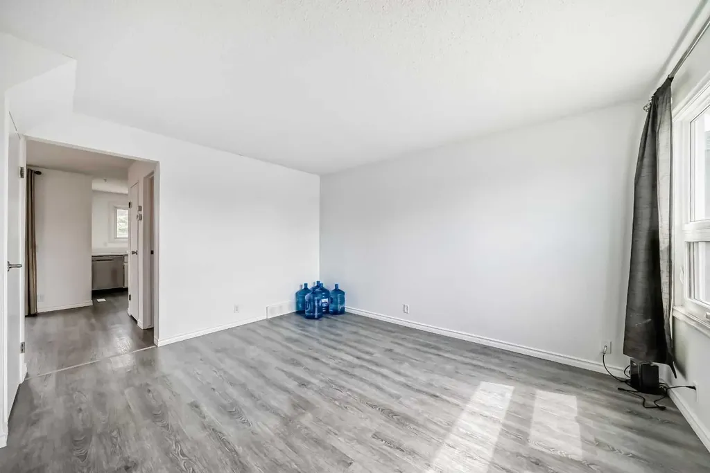 365 Whitlock Way NE Calgary AB T1Y 5C9