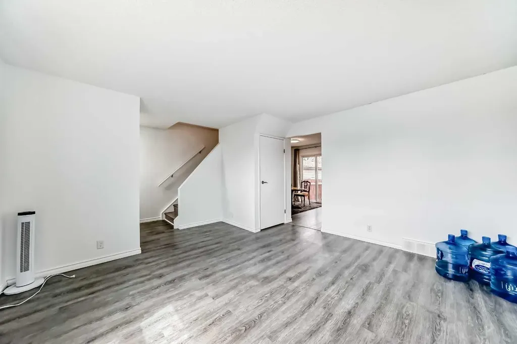 365 Whitlock Way NE Calgary AB T1Y 5C9
