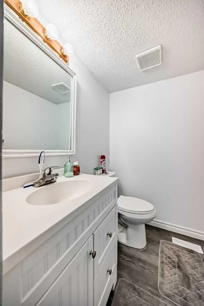 365 Whitlock Way NE Calgary AB T1Y 5C9