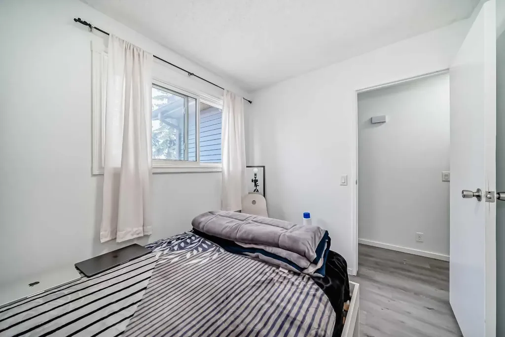 365 Whitlock Way NE Calgary AB T1Y 5C9
