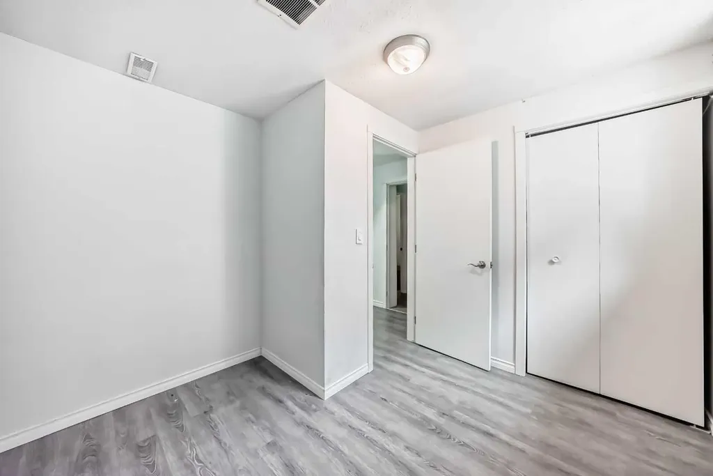 365 Whitlock Way NE Calgary AB T1Y 5C9