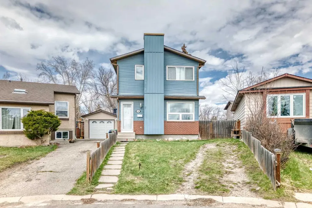 365 Whitlock Way NE Calgary AB T1Y 5C9