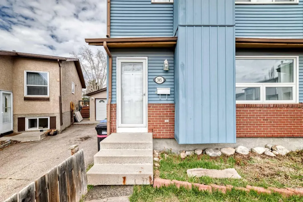 365 Whitlock Way NE Calgary AB T1Y 5C9