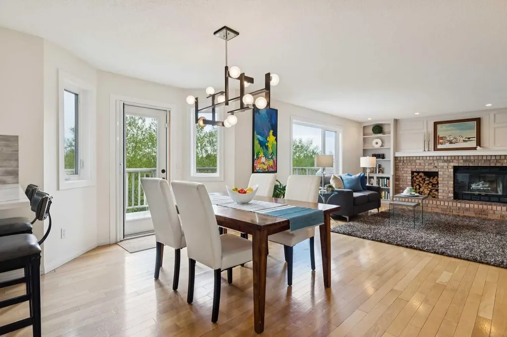 52 Christie Knoll Heights SW Calgary AB T3H2V2