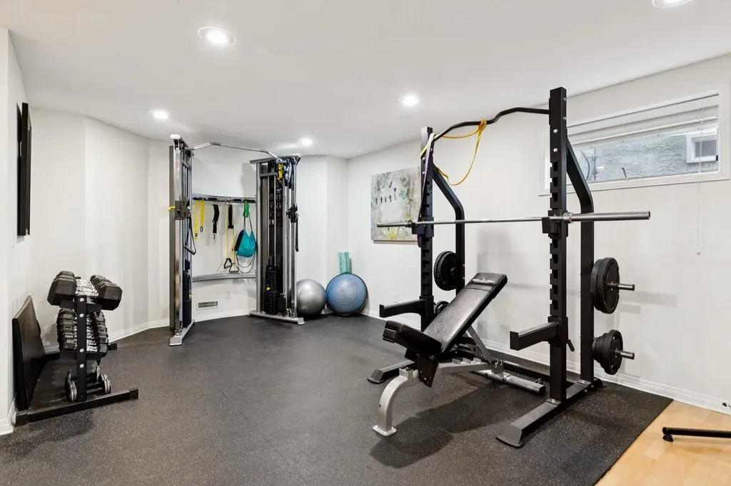 52 Christie Knoll Heights SW Calgary AB T3H2V2