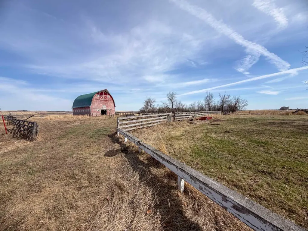27139 Twp 344 Rural Red Deer County AB T4G 0M4