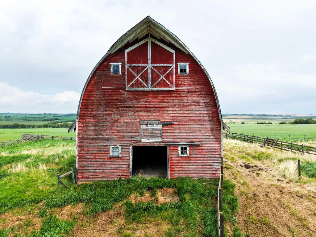 27139 Twp 344 Rural Red Deer County AB T4G 0M4