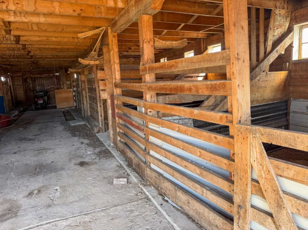 27139 Twp 344 Rural Red Deer County AB T4G 0M4
