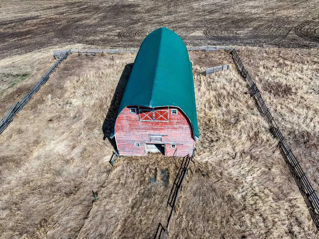 27139 Twp 344 Rural Red Deer County AB T4G 0M4