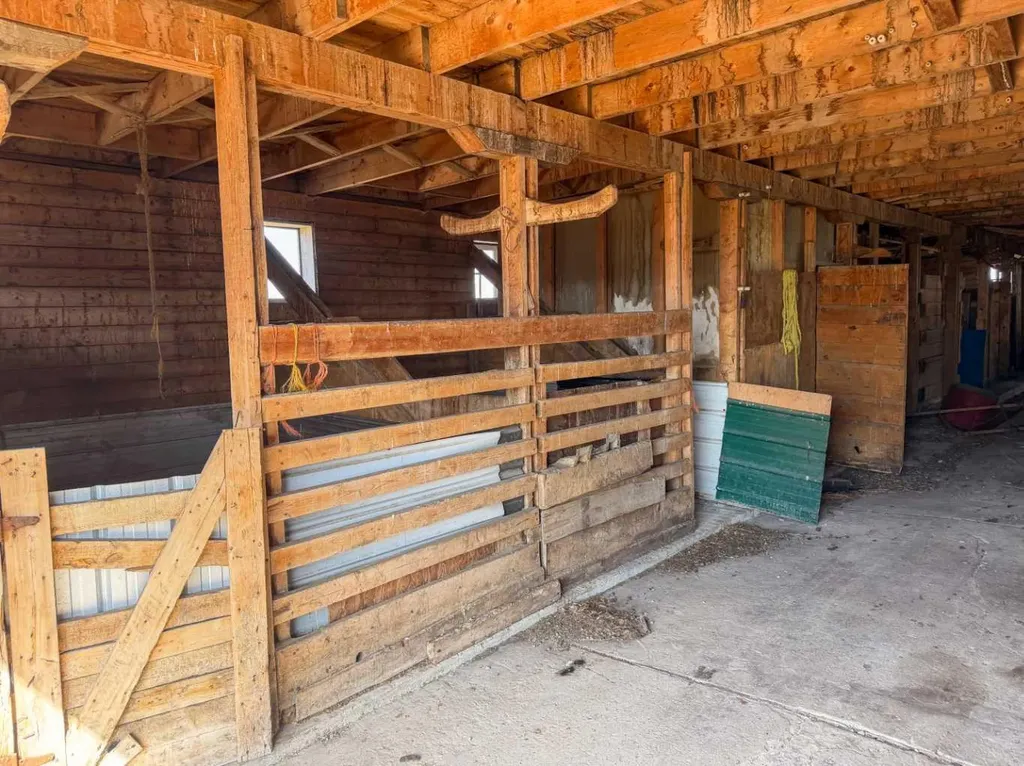 27139 Twp 344 Rural Red Deer County AB T4G 0M4
