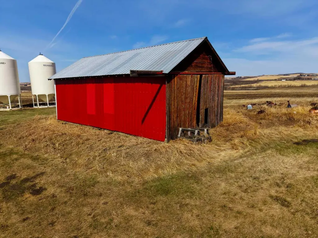 27139 Twp 344 Rural Red Deer County AB T4G 0M4