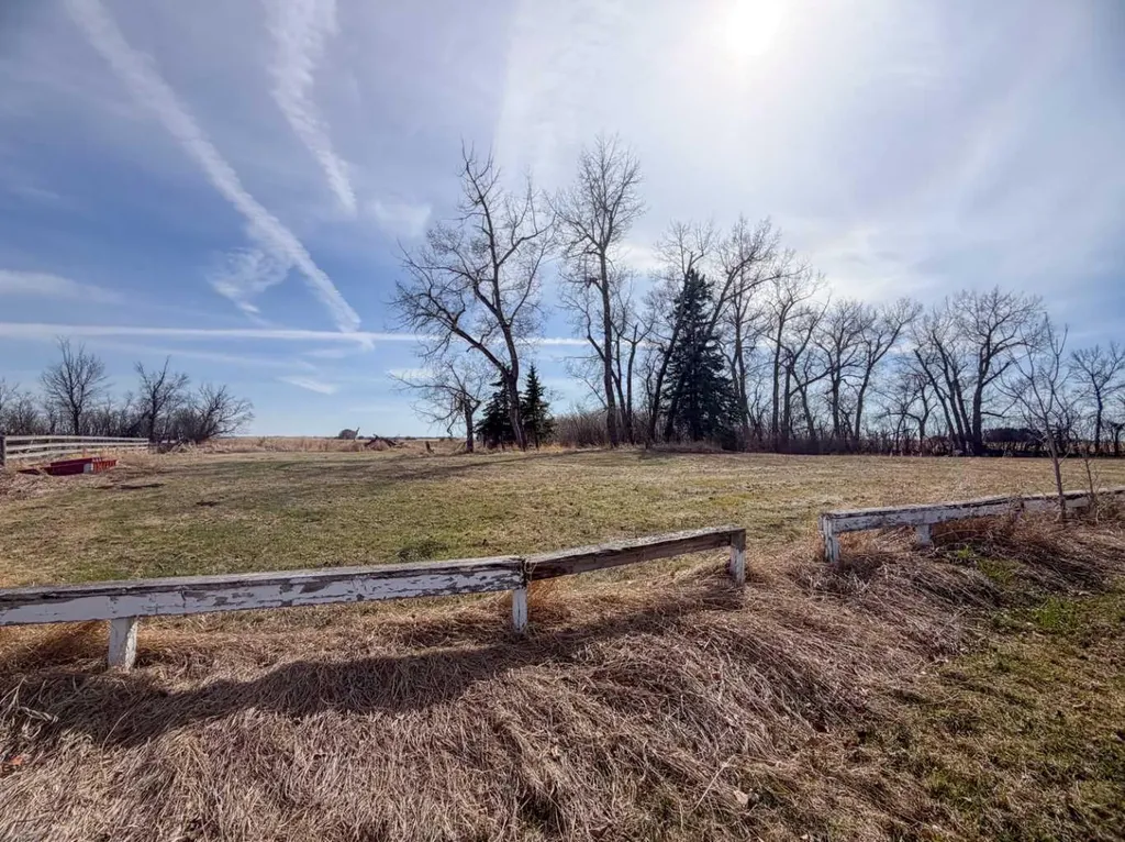 27139 Twp 344 Rural Red Deer County AB T4G 0M4