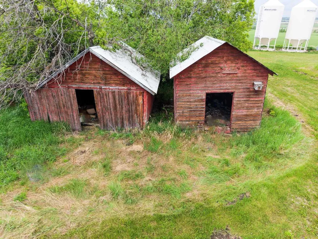 27139 Twp 344 Rural Red Deer County AB T4G 0M4