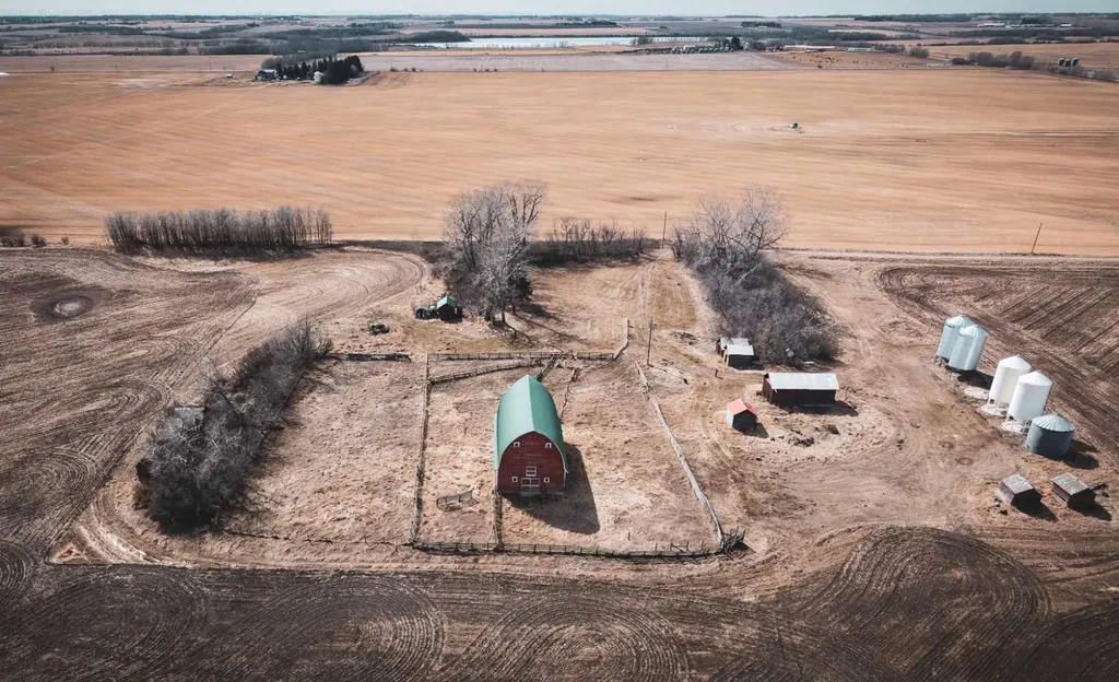 27139 Twp 344 Rural Red Deer County AB T4G 0M4