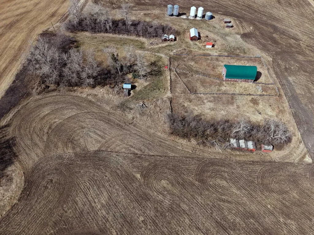 27139 Twp 344 Rural Red Deer County AB T4G 0M4