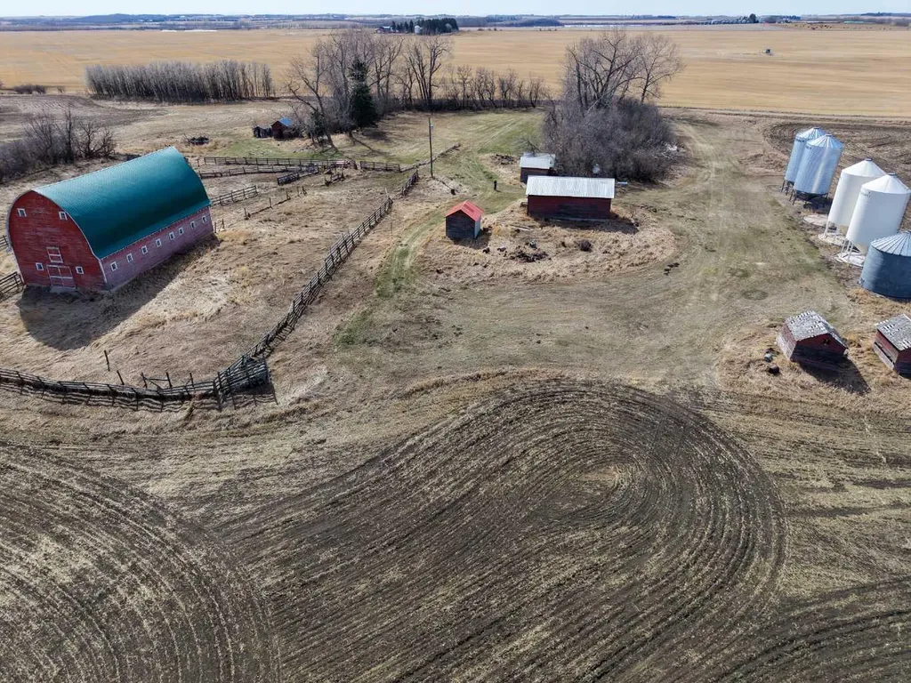 27139 Twp 344 Rural Red Deer County AB T4G 0M4