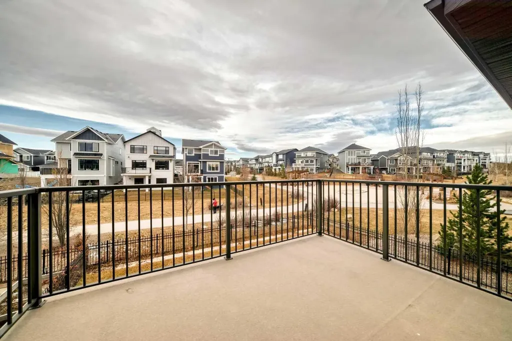 151 Sundown Way Cochrane AB T4C 0H4