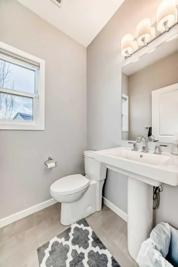 151 Sundown Way Cochrane AB T4C 0H4