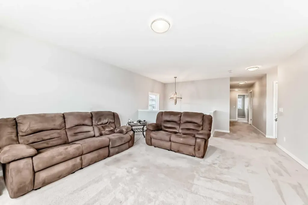 151 Sundown Way Cochrane AB T4C 0H4