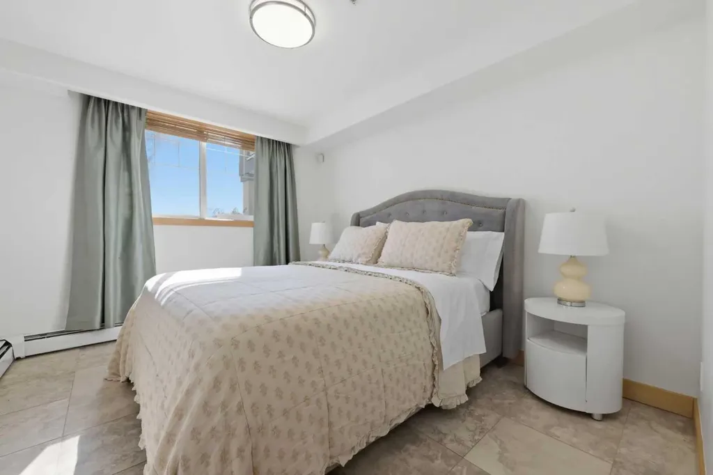 2411 Erlton Road SW Calgary AB T2S 3B9