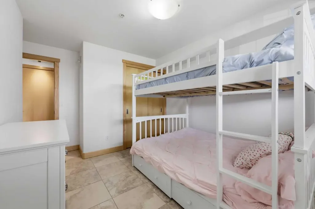 2411 Erlton Road SW Calgary AB T2S 3B9
