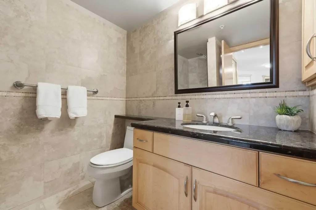 2411 Erlton Road SW Calgary AB T2S 3B9