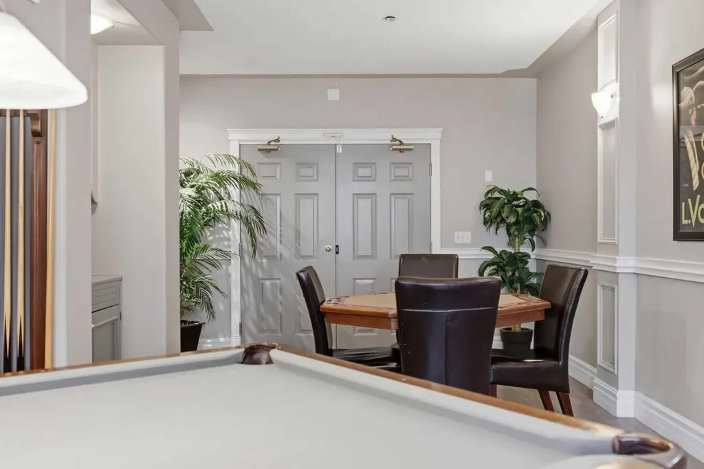 2411 Erlton Road SW Calgary AB T2S 3B9