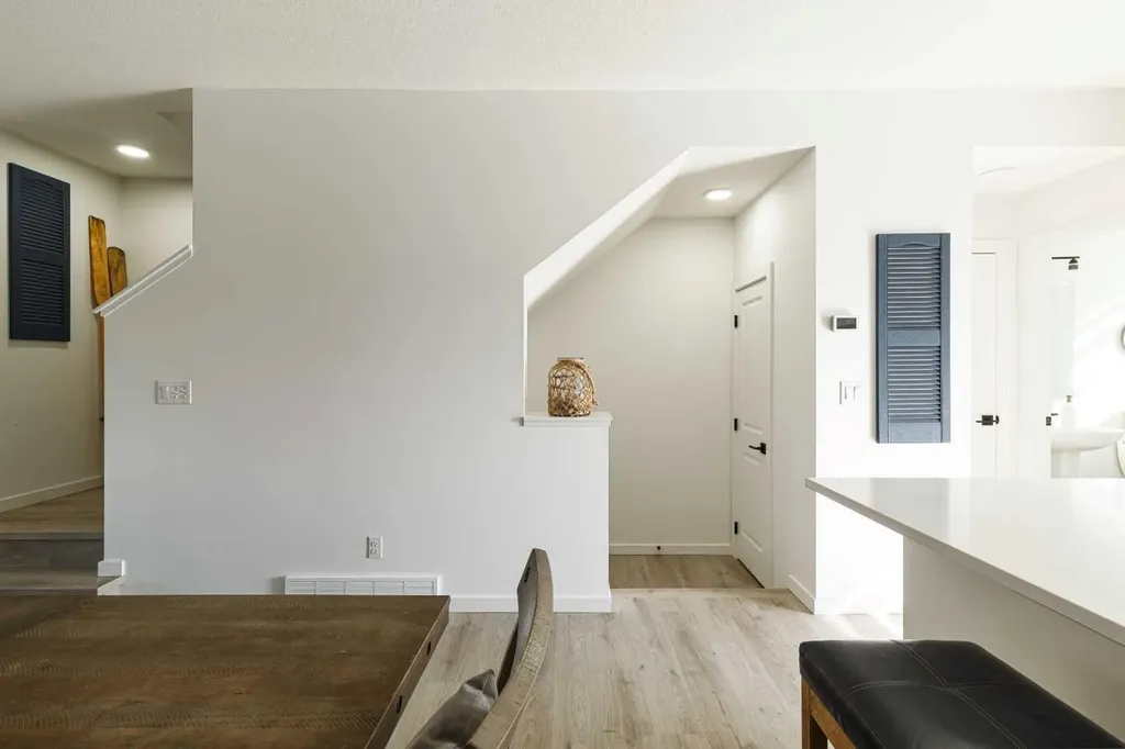74 Spring Willow Close SW Calgary AB T3H6E8