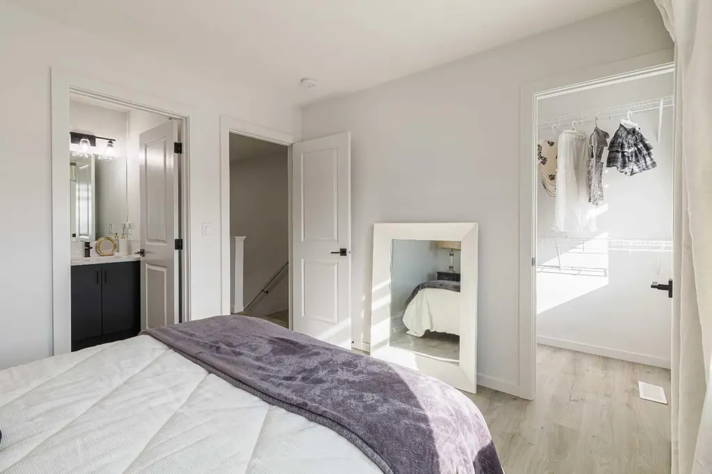 74 Spring Willow Close SW Calgary AB T3H6E8