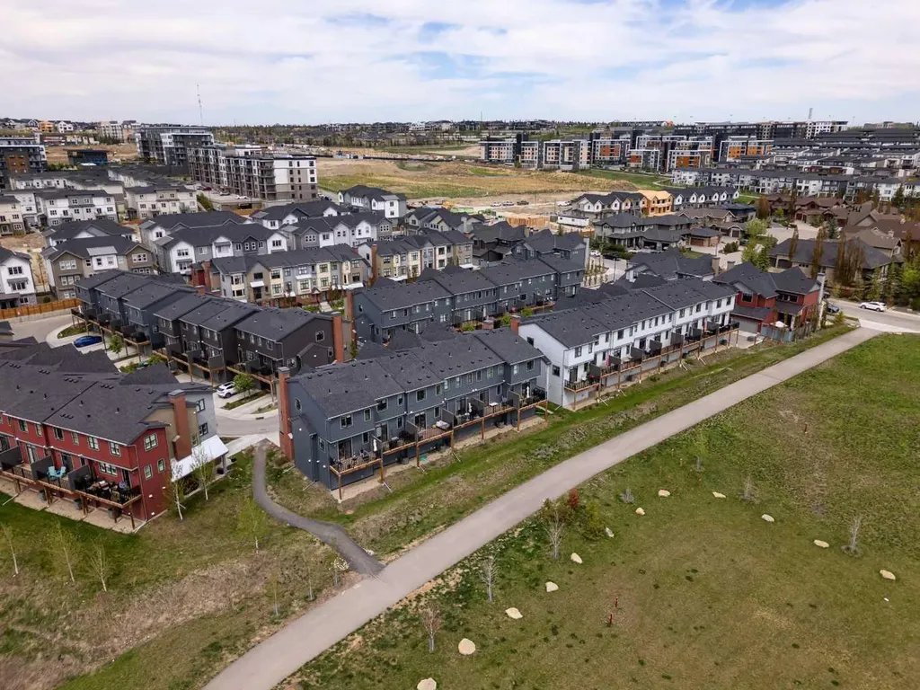 74 Spring Willow Close SW Calgary AB T3H6E8