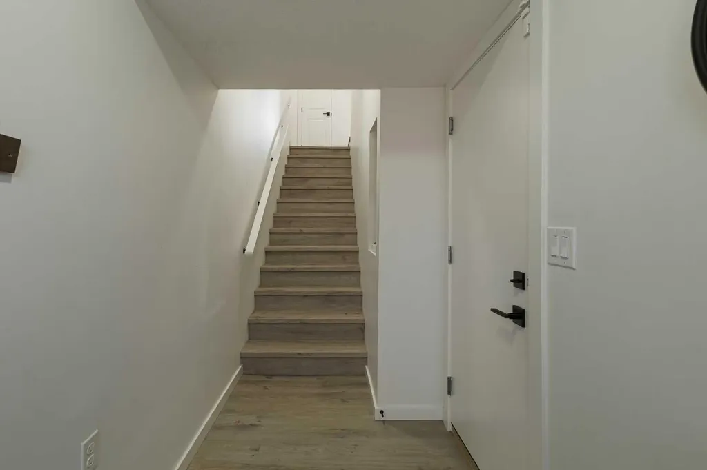 74 Spring Willow Close SW Calgary AB T3H6E8