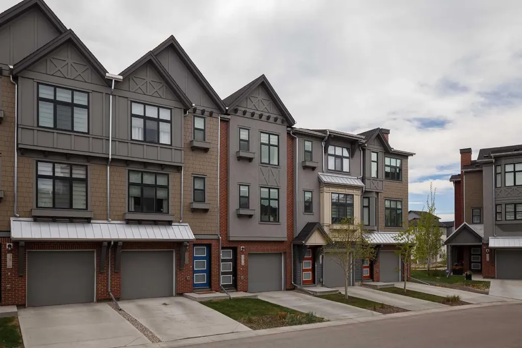 74 Spring Willow Close SW Calgary AB T3H6E8