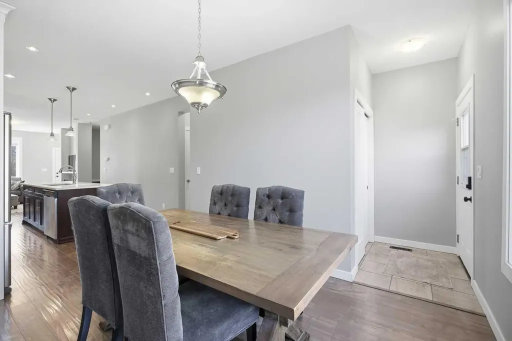 1118 Limit Avenue Crossfield AB T0M 0S0
