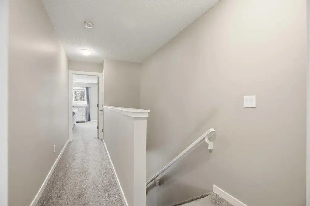 1118 Limit Avenue Crossfield AB T0M 0S0